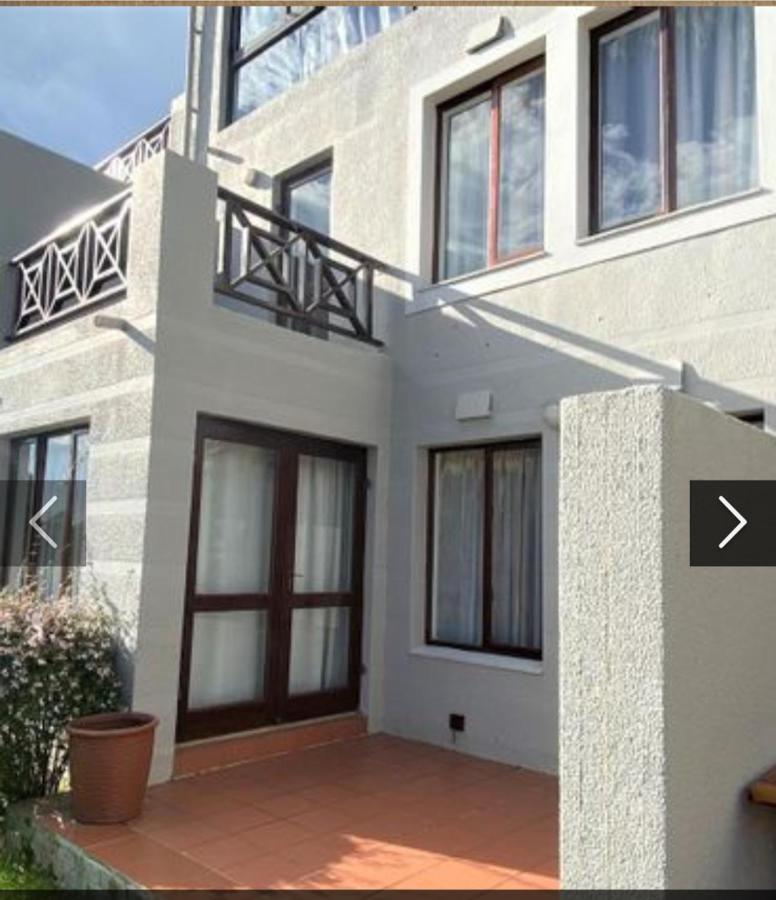 Apartment Castelton 48a *